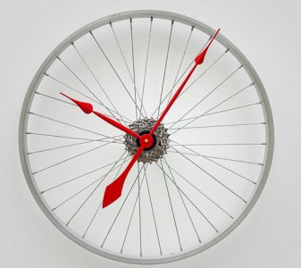 clock.jpg clock.jpg