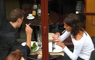 Smoking_at_a_Cafe.jpg Smoking_at_a_Cafe.jpg
