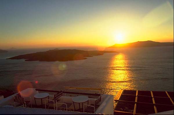 Santorini - Zalez.jpg