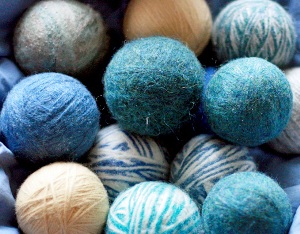 wool-balls.jpg wool-balls.jpg