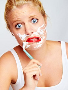 girl-shaving-her-face.jpg girl-shaving-her-face.jpg