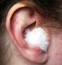 cotton-in-ear.jpg cotton-in-ear.jpg