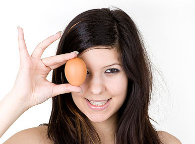 egg-yolk-face-mask.jpg